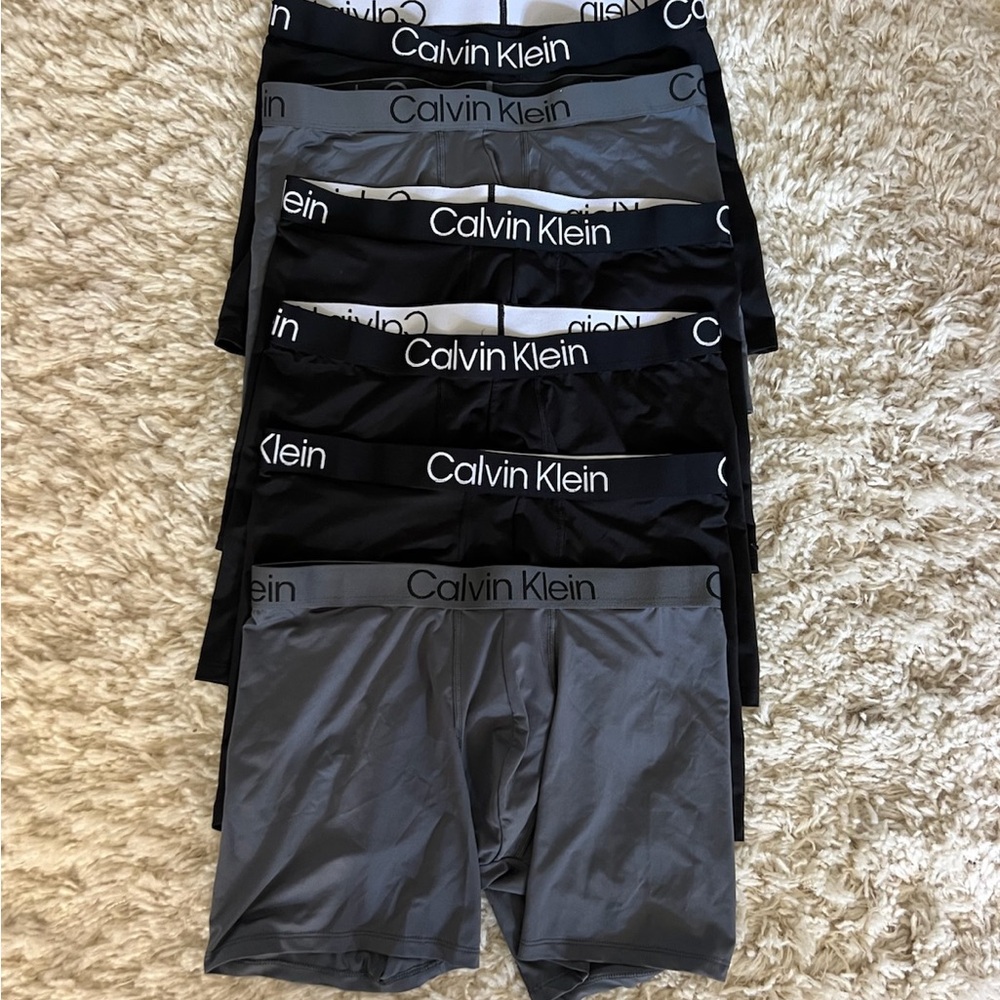 Calvin Klein Men's Black and Gray Boxer Briefs